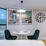 Monopoly Wallz - Sleeps 3